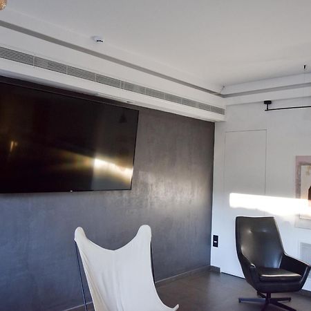 Adonis City Hotel Patras Buitenkant foto