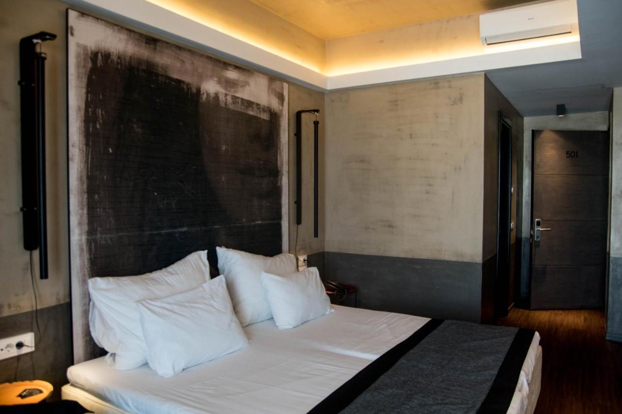 Adonis City Hotel Patras Buitenkant foto