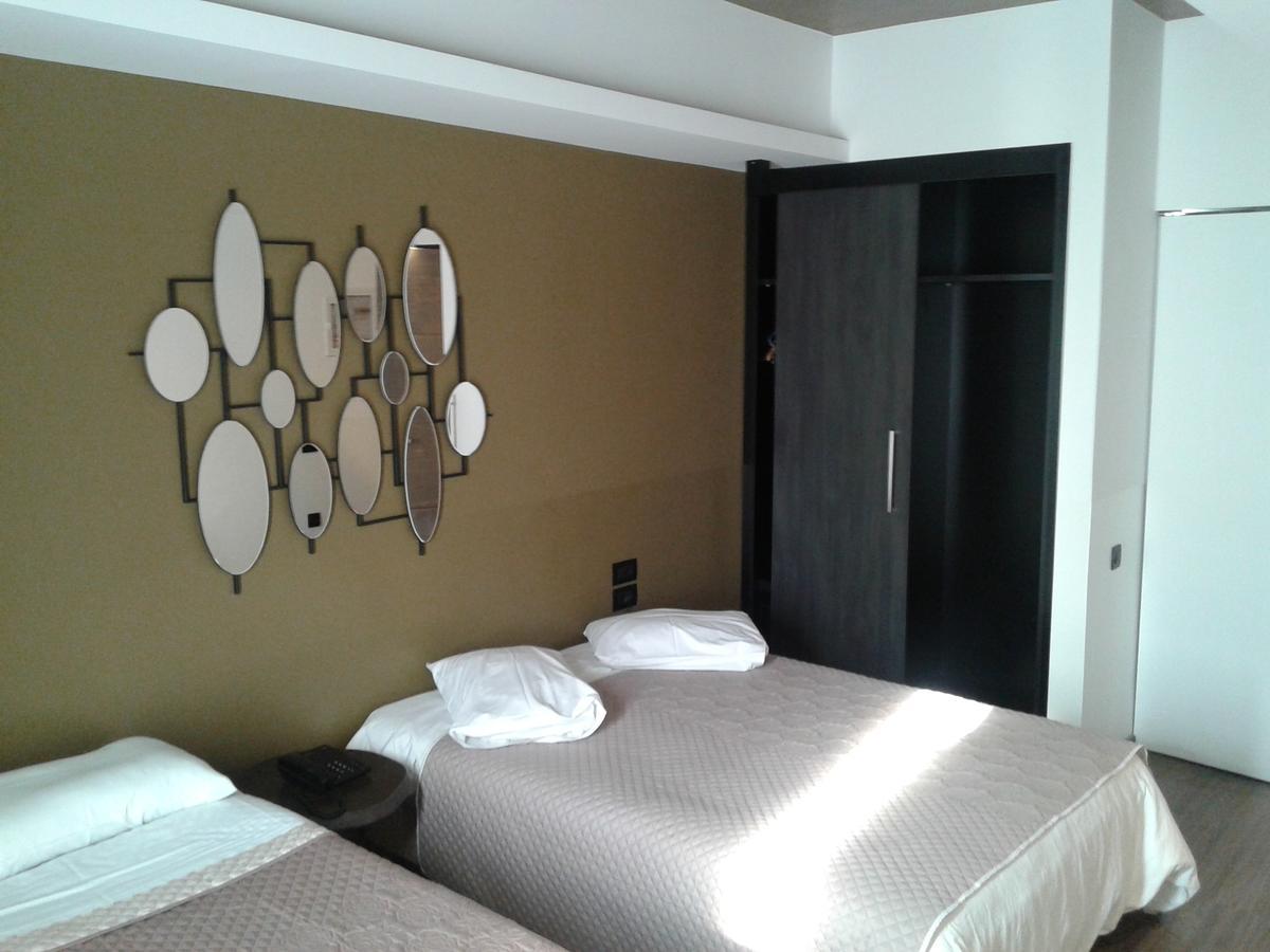 Adonis City Hotel Patras Buitenkant foto